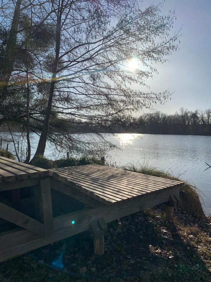 Hotel L'Ile Du Saussay إيتوفييل المظهر الخارجي الصورة