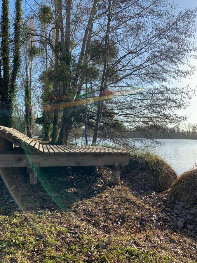 Hotel L'Ile Du Saussay إيتوفييل المظهر الخارجي الصورة